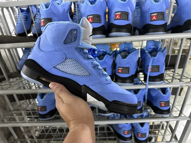 Jordan Sneakers Air 5 product detail image 3