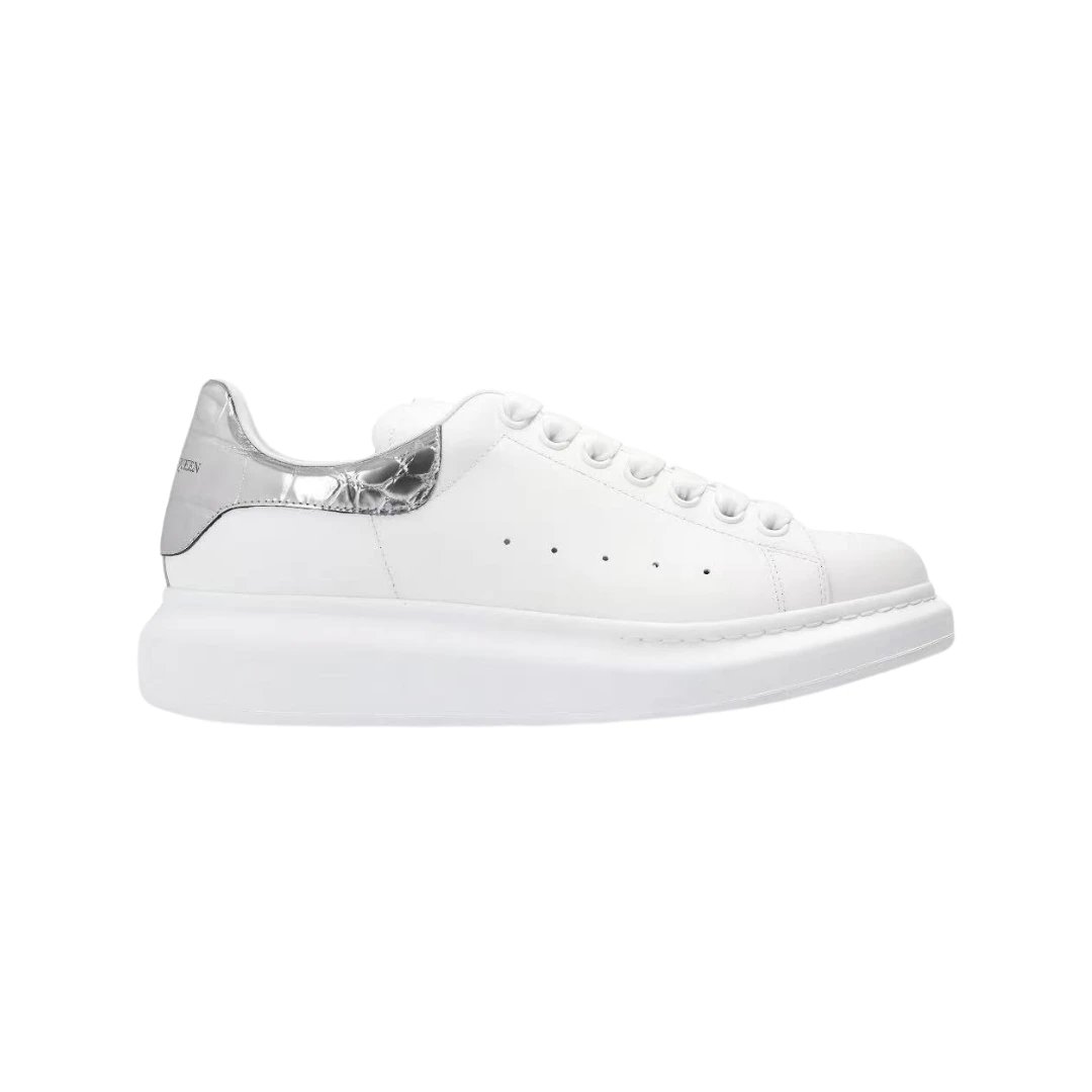 Alexander McQueen Sneakers Oversized Sneaker — Silver