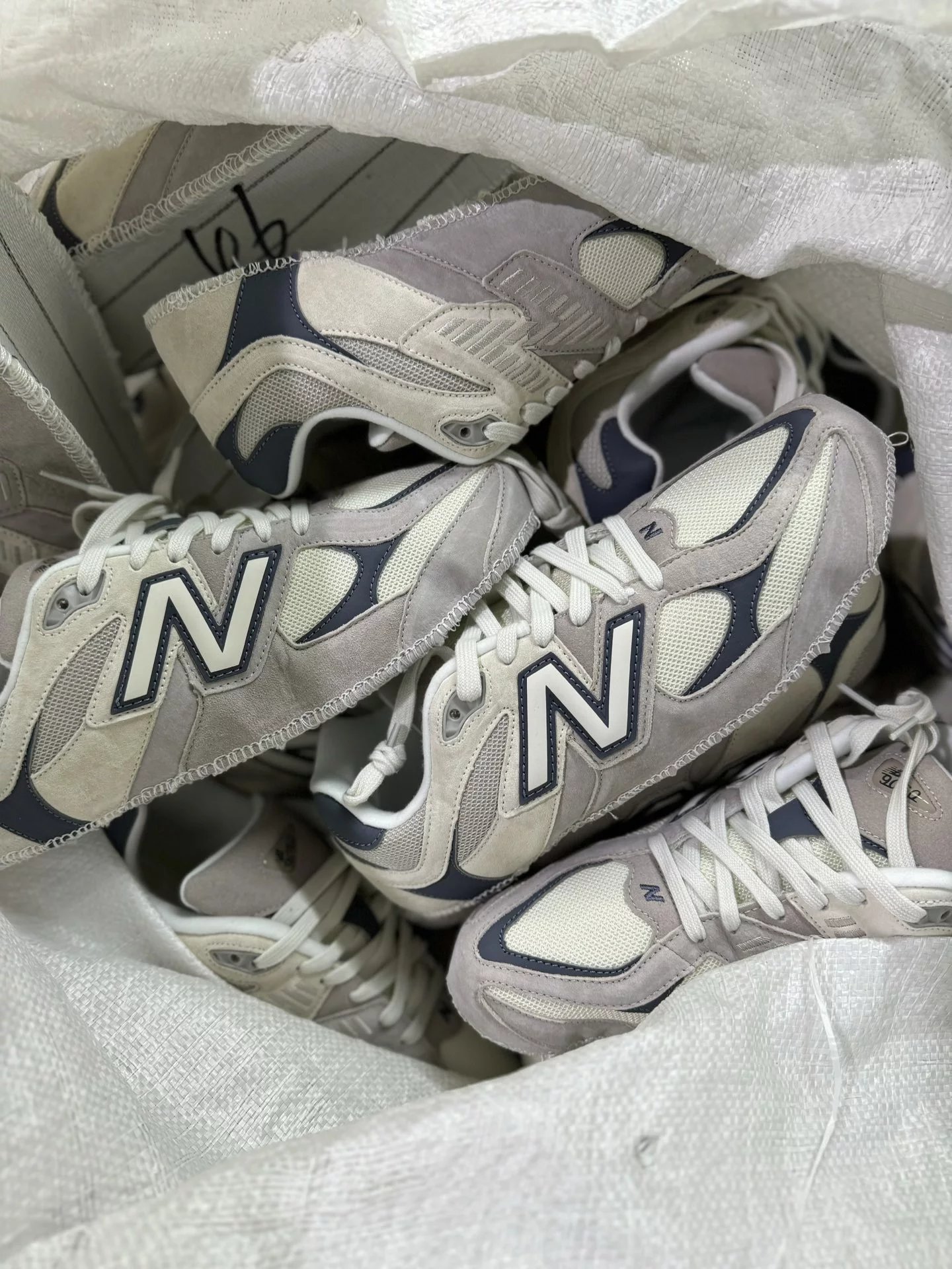 New Balnce 9060 12和3有其他配色 13