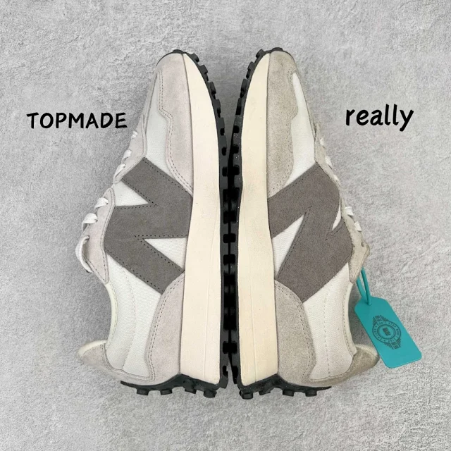 New Balance Sneakers 327 product detail image 4