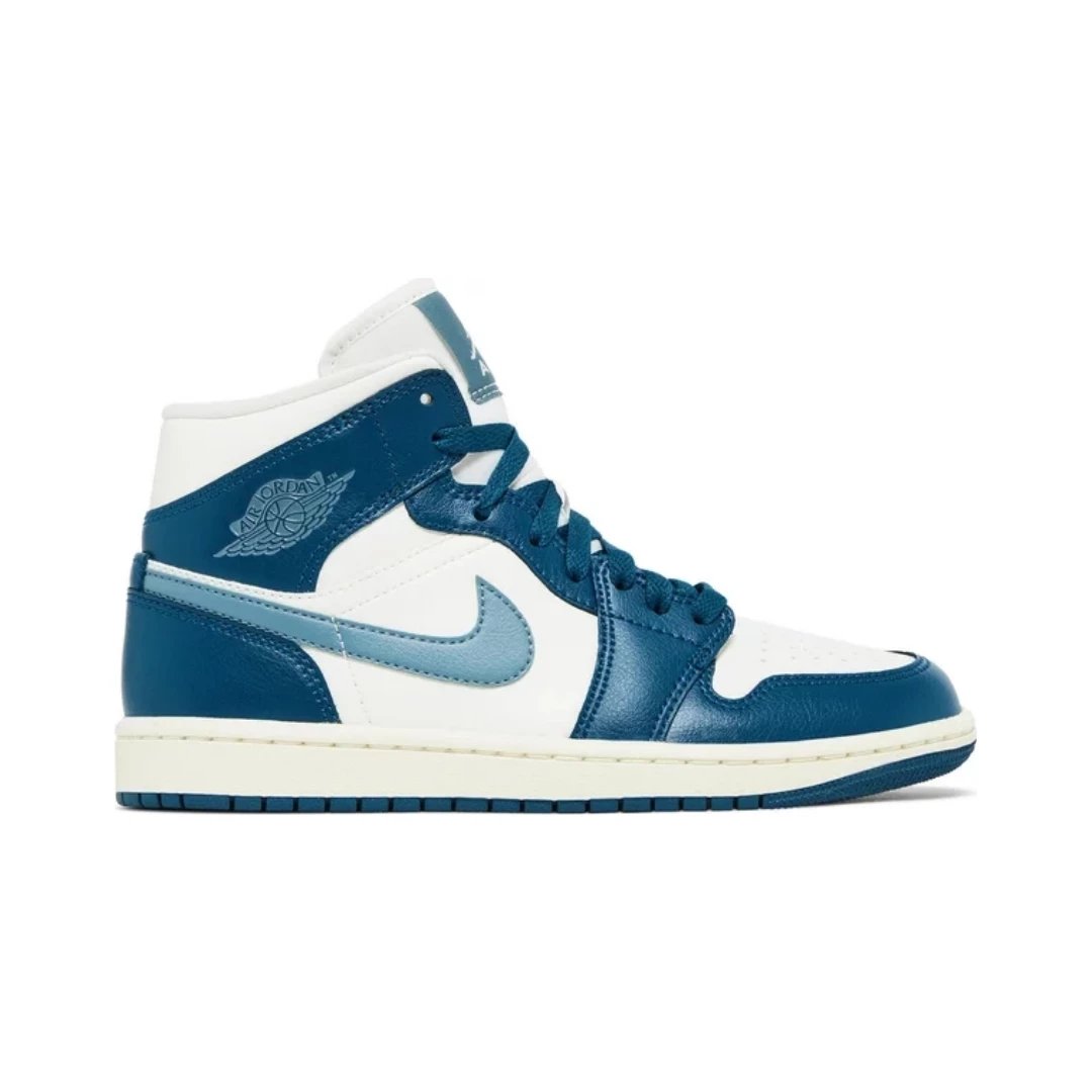 Jordan Sneakers Air 1 Mid — Sky J French Blue
