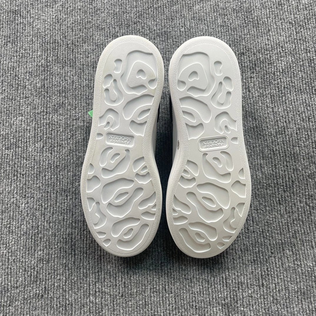 Alexander McQueen Sneakers Oversized Sneaker image 14