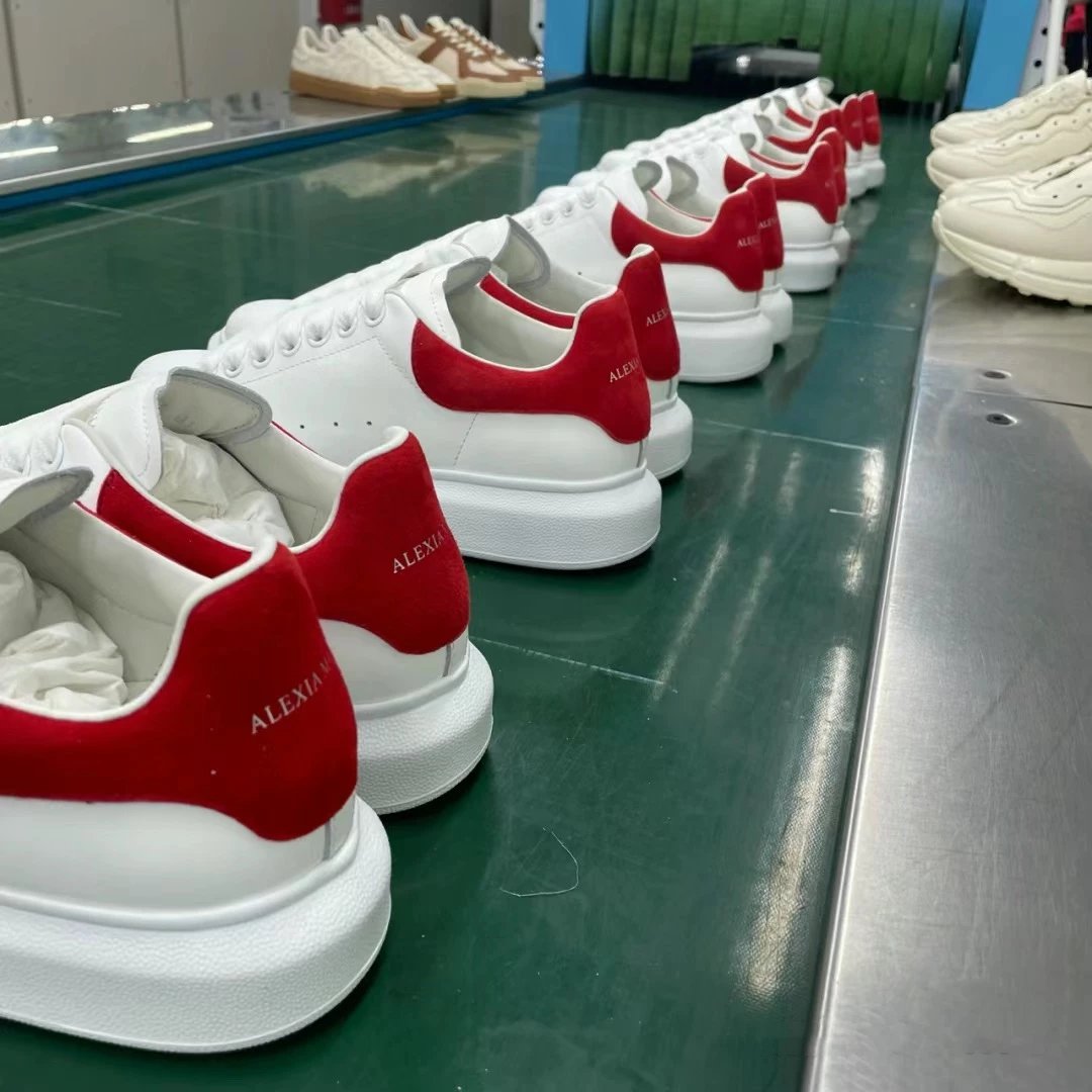 Alexander McQueen Sneakers Oversized Sneaker image 8
