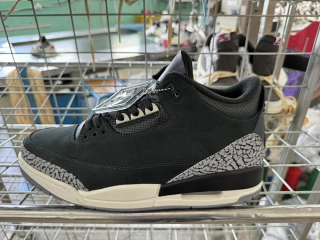 Jordan Sneakers Air 3 product detail image 2