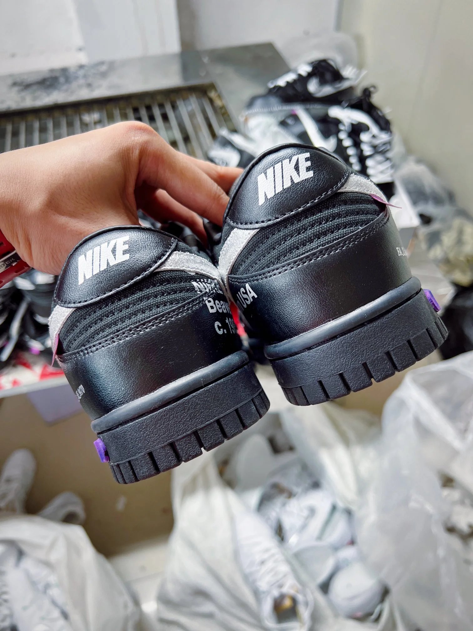 Nike Sneakers Dunk Low x Off-White with exposed lace overlay image 15