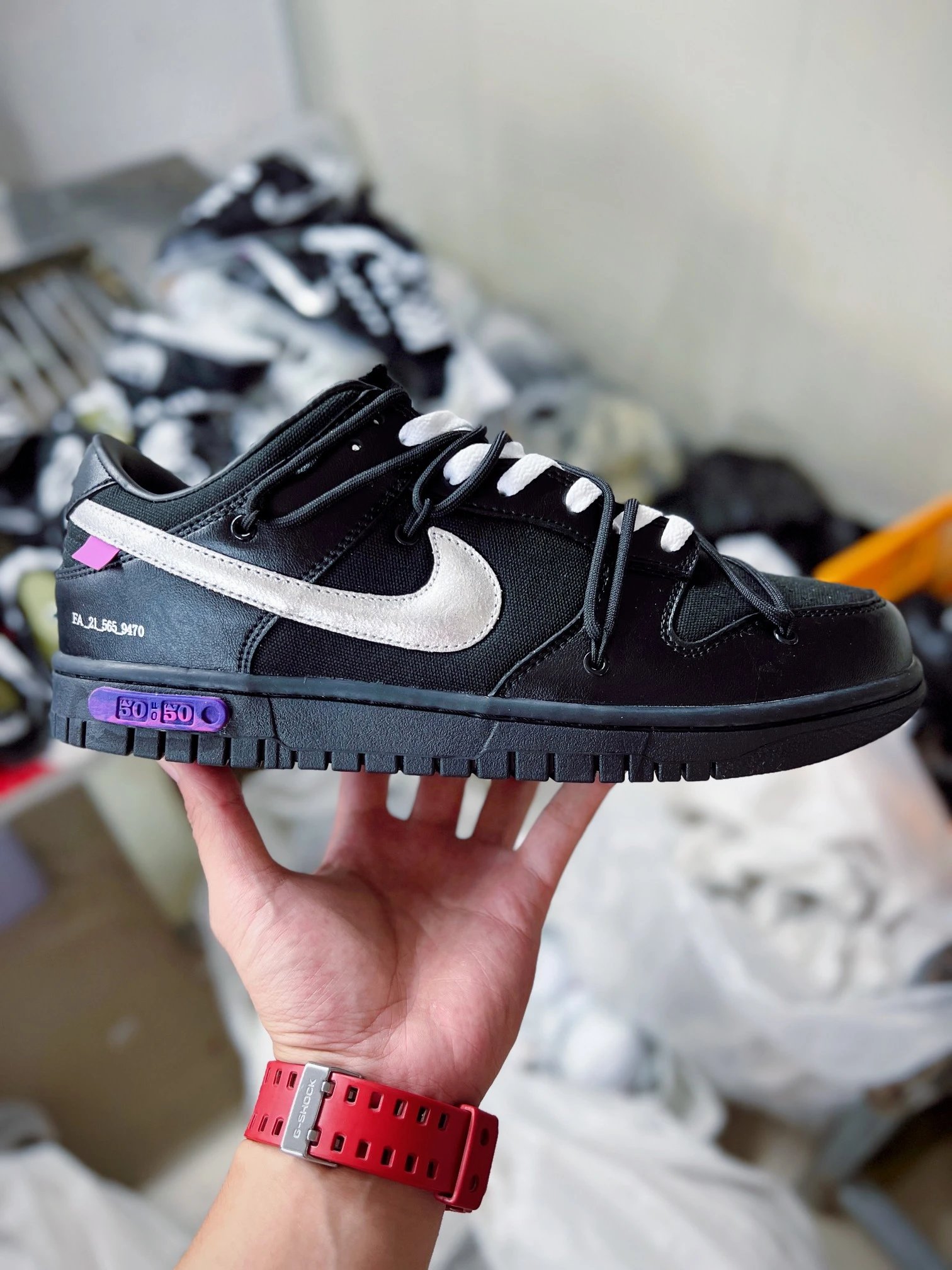 Nike Sneakers Dunk Low x Off-White with exposed lace overlay image 12