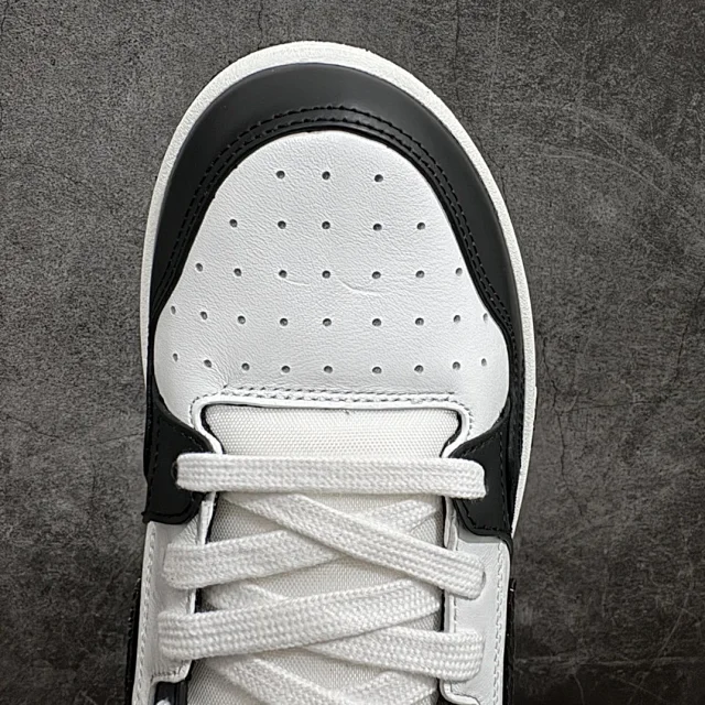 Dior Sneakers B57 low-top product detail image 47