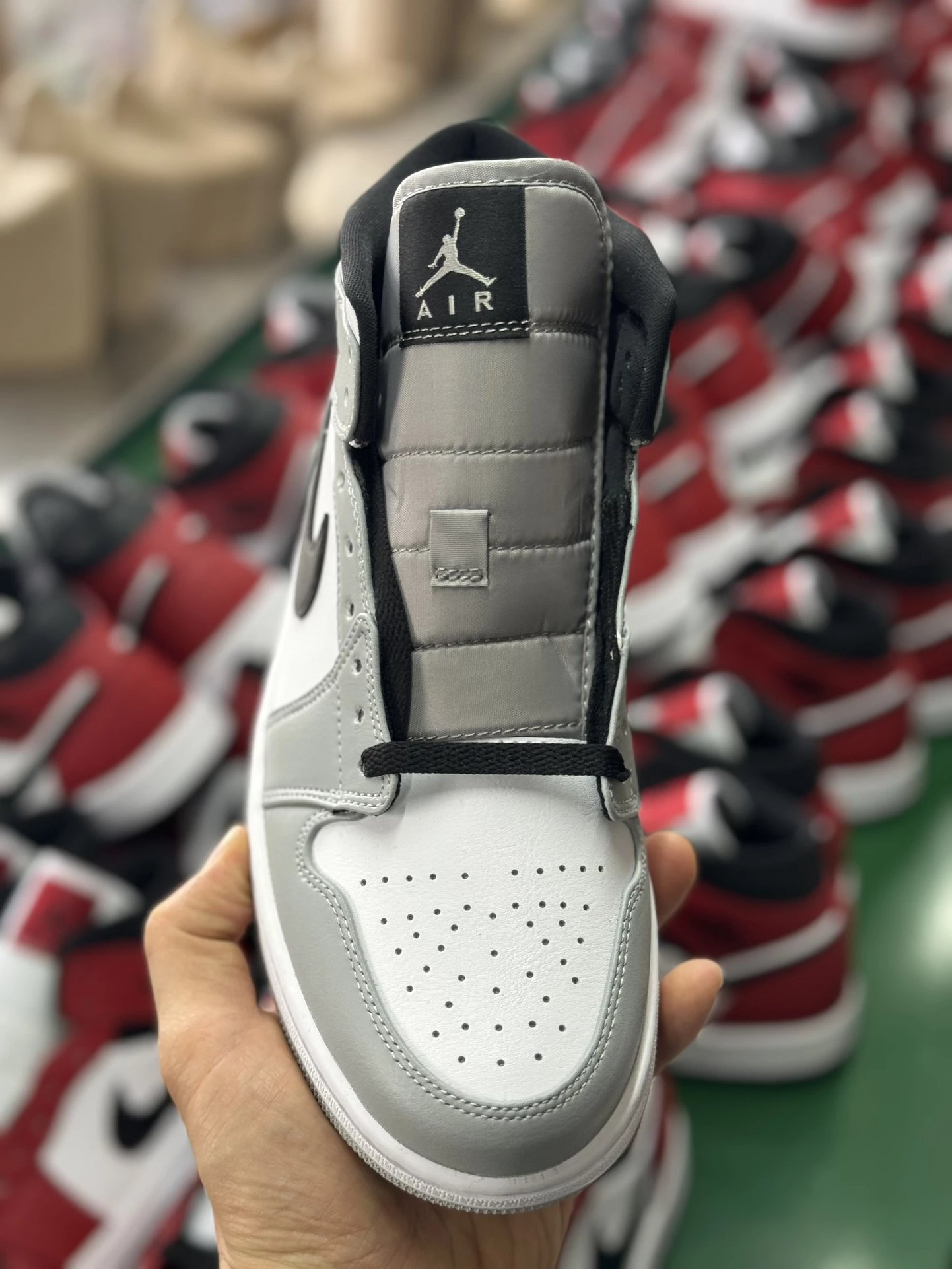 Jordan Sneakers Air 1 Mid image 12