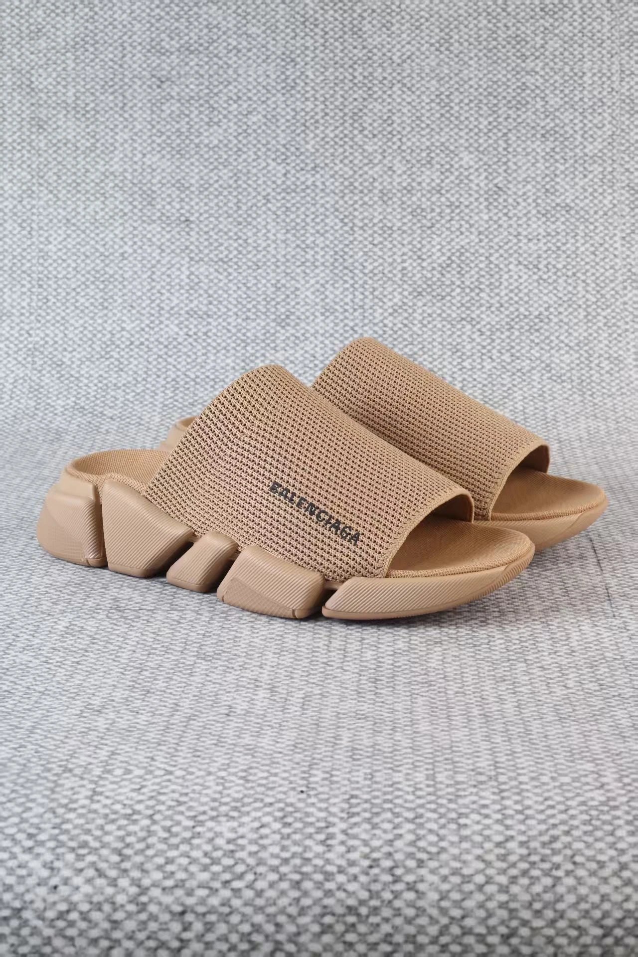 Balenciaga Slippers Logo Knit with Segmented Sole image 6