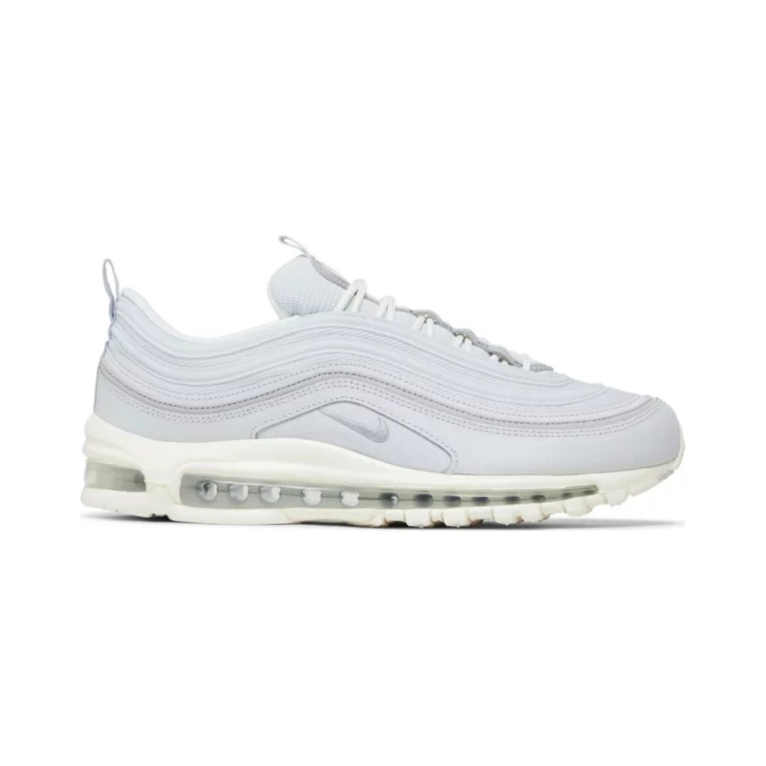 Pure Platinum Sail