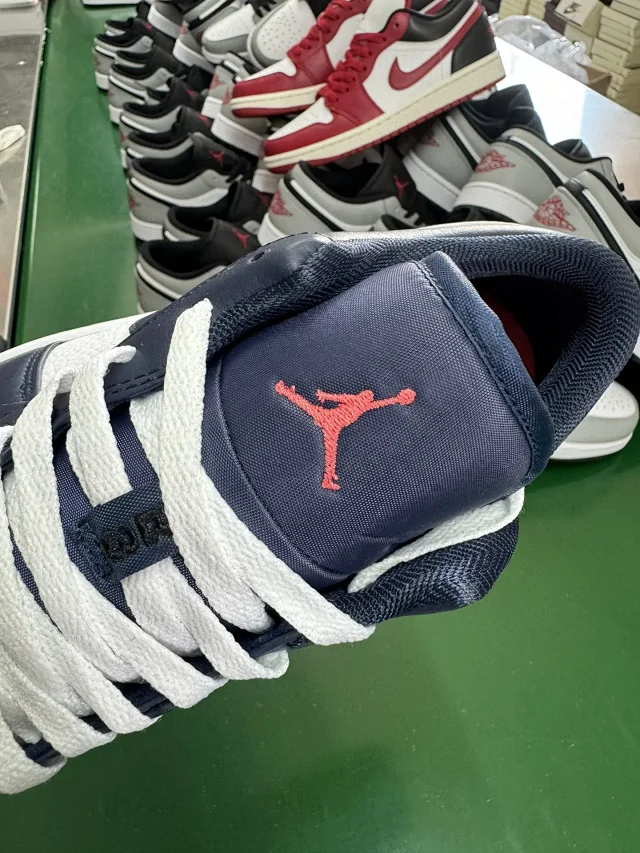 Nike Sneakers Air Jordan 1 Low product detail image 2