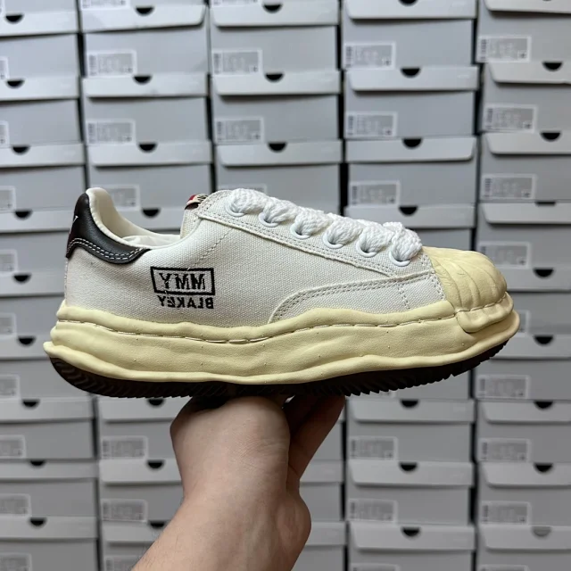 Unbranded Sneakers Low-top canvas with layered distressed rubber sole product detail image 1