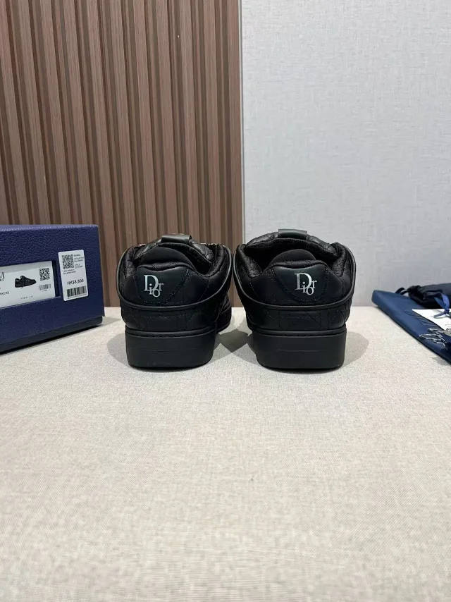 Dior Sneakers B9S quilted low-top product detail image 7