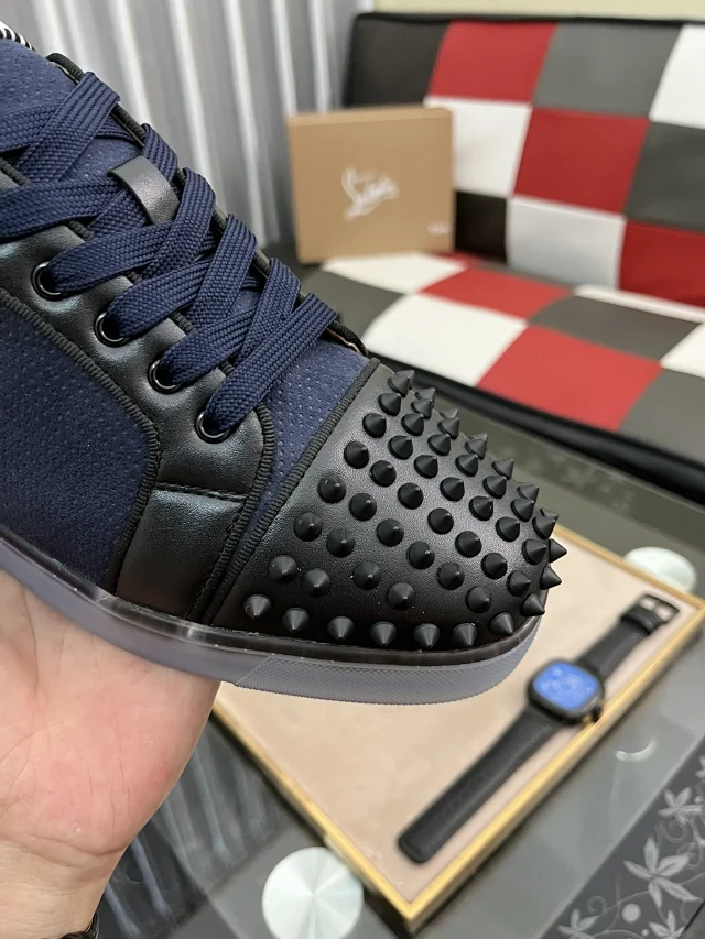 Christian Louboutin Sneakers Louis Junior Spikes low-top product detail image 78