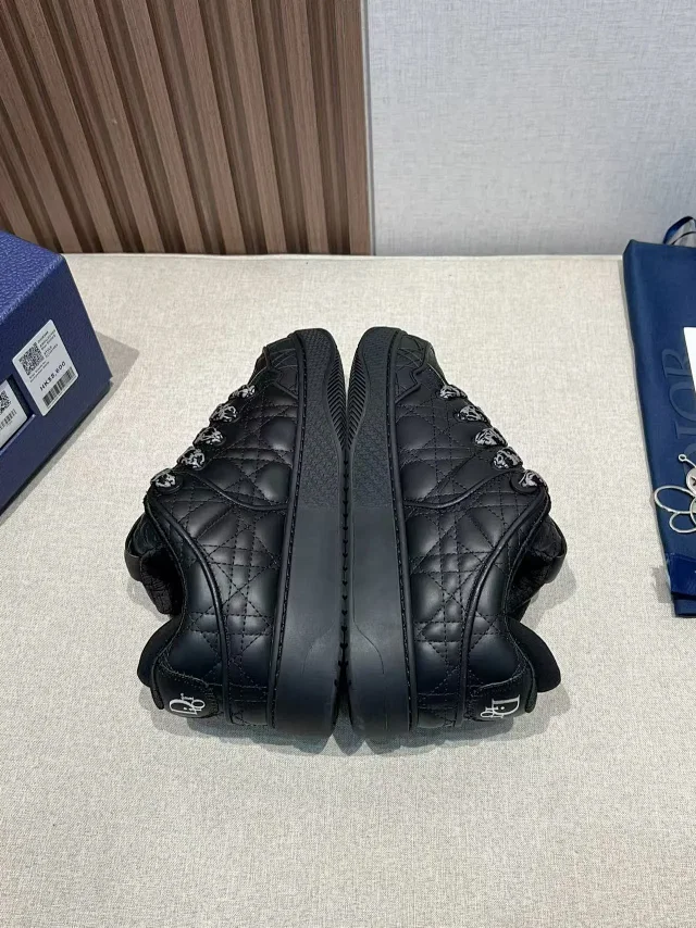 Dior Sneakers B9S quilted low-top product detail image 5