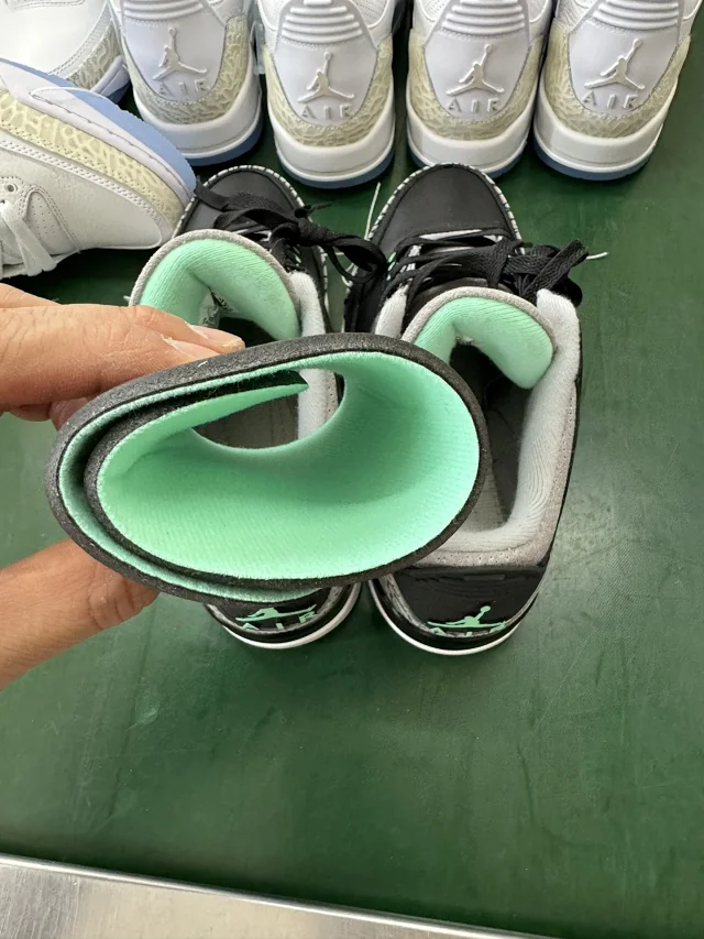 Jordan Sneakers Air 3 product detail image 19