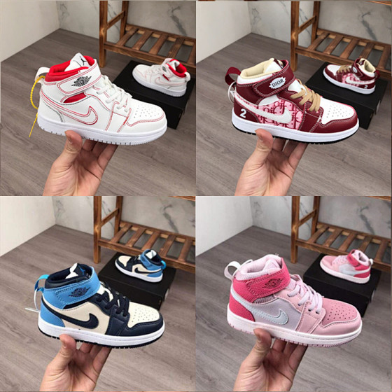 Real leather Jordan 1st generation children's shoes AJ1 Velcro high top Nike children's shoes men's and women's sports shoes basketball shoes mandarin duck color Lakers black and red toe buckles black and white Panda Rabbit Bags