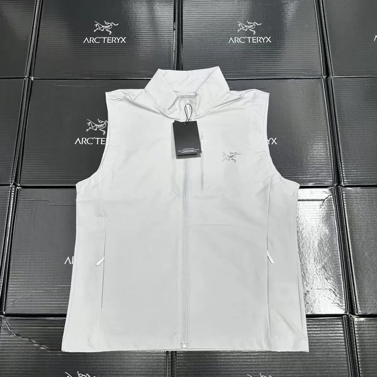 Vest - White