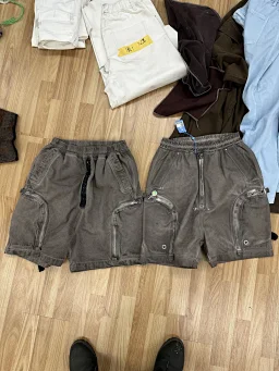 thumbnail for [Defective product] Ro dirty brown shorts