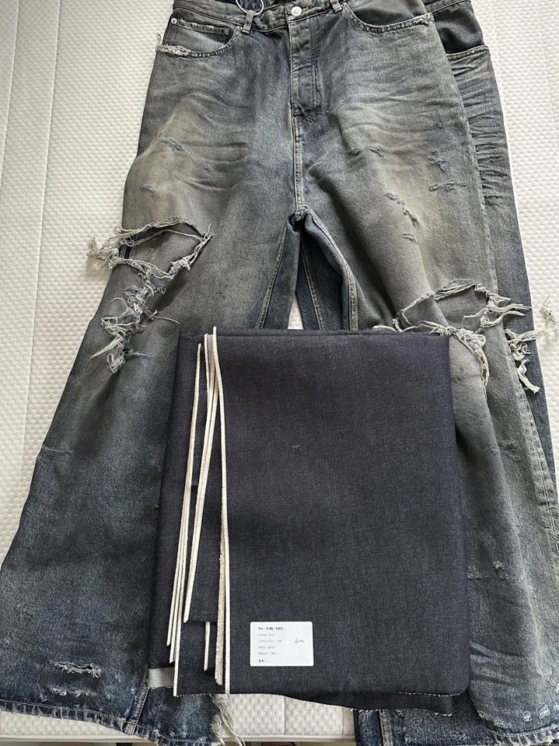 Jeans from Atomu