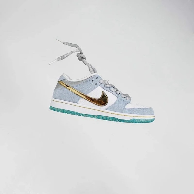 SB Dunk Low Frozen