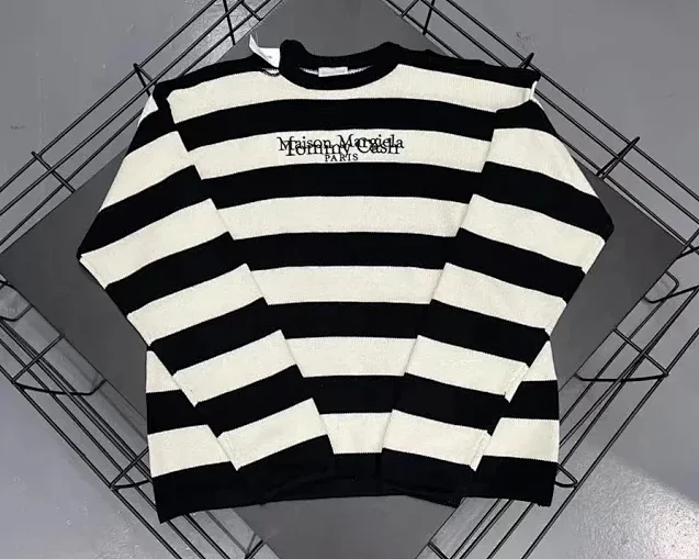 Maison Margiela Black White St