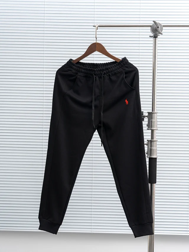 Burberry Hoodies & Sweatshirts Zip-Up Hooded Sweatshirt with Embroidered Equestrian Knight Logo product detail image 90
