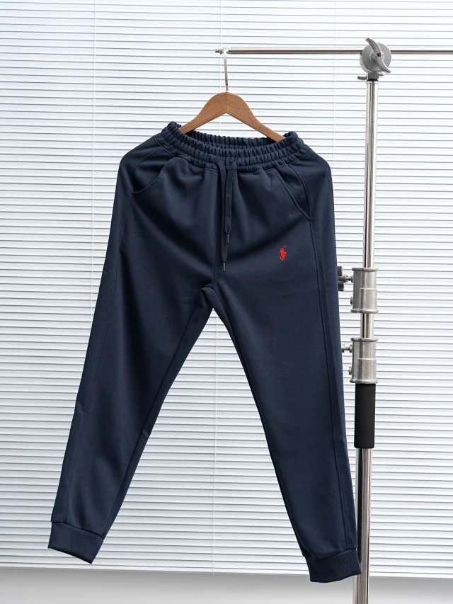 Burberry Hoodies & Sweatshirts Zip-Up Hooded Sweatshirt with Embroidered Equestrian Knight Logo product detail image 81