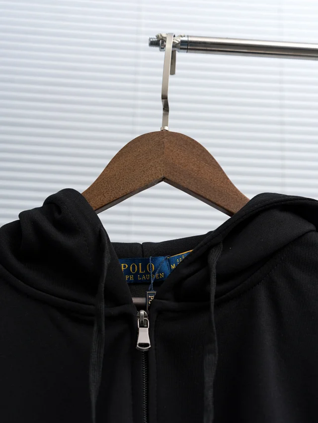 Burberry Hoodies & Sweatshirts Zip-Up Hooded Sweatshirt with Embroidered Equestrian Knight Logo product detail image 56