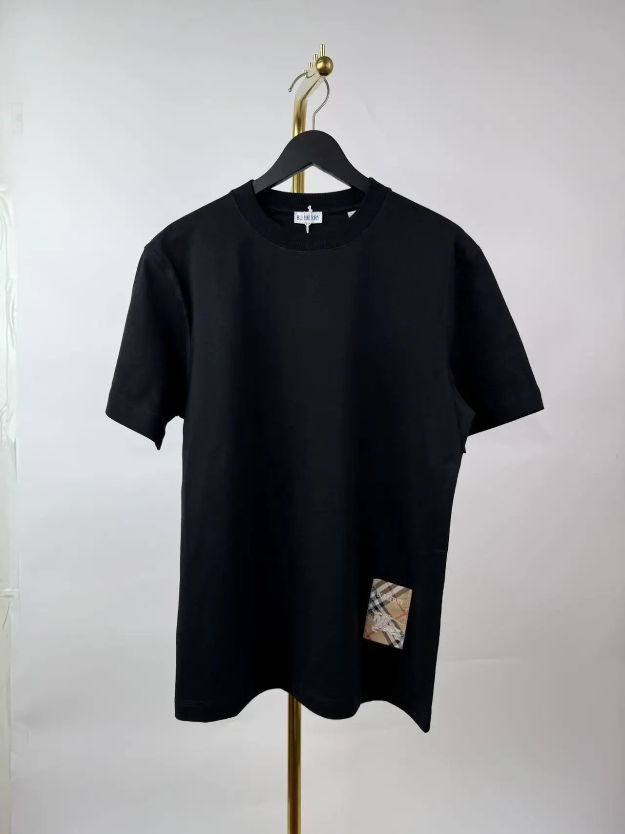 格纹战马短袖黑