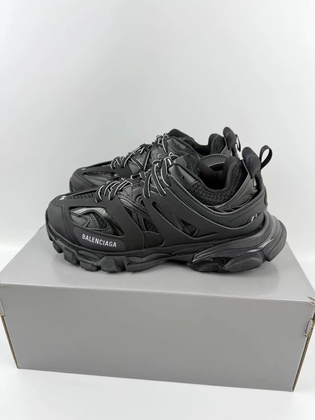 Third generation pure black