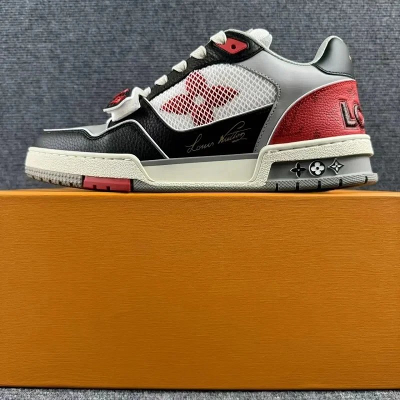 Velcro red tail SKU image