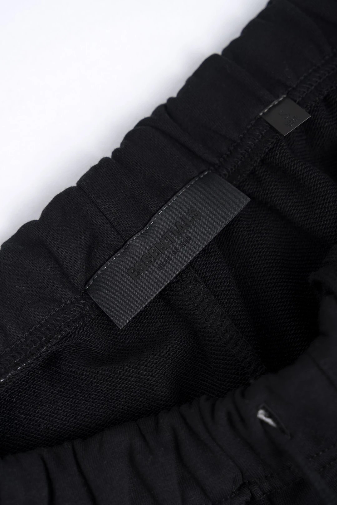 Fear of God Essentials Logo T-Shirt Black - 40
