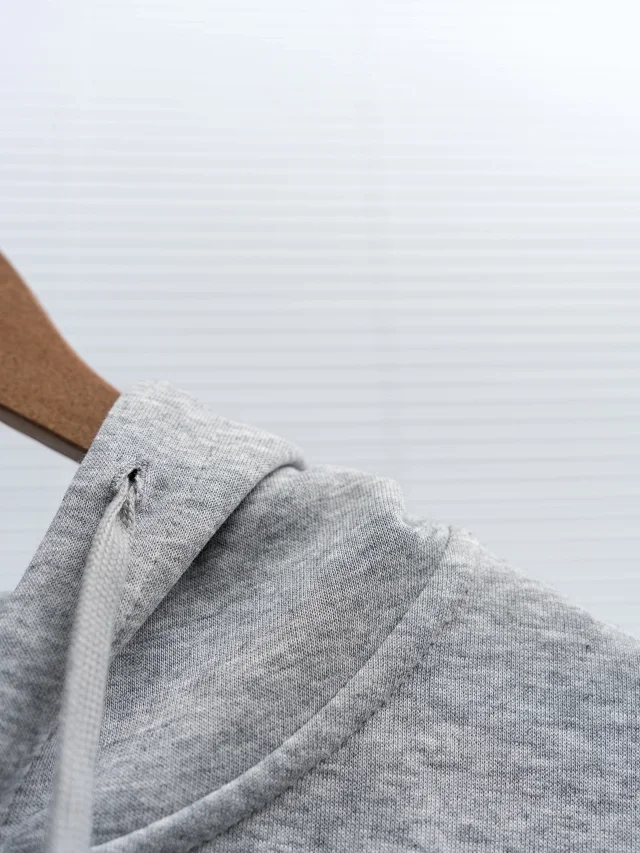 Burberry Hoodies & Sweatshirts Zip-Up Hooded Sweatshirt with Embroidered Equestrian Knight Logo product detail image 50