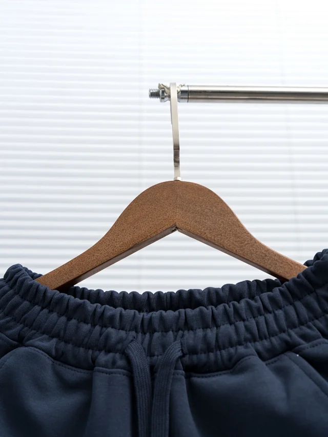 Burberry Hoodies & Sweatshirts Zip-Up Hooded Sweatshirt with Embroidered Equestrian Knight Logo product detail image 83