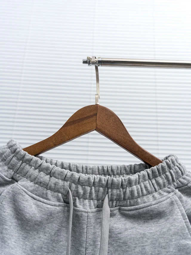 Burberry Hoodies & Sweatshirts Zip-Up Hooded Sweatshirt with Embroidered Equestrian Knight Logo product detail image 74