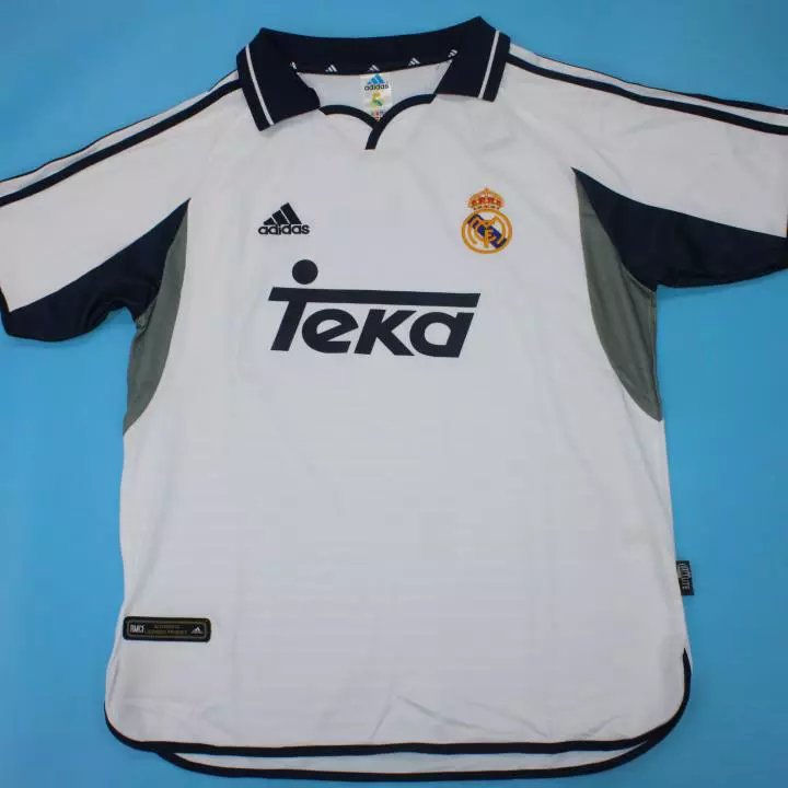 Real Madrid jersey short sleeved retro football jersey for the 2000-01 season Real Madrid Carlos Raul McManaman Molentes Real Madrid home white