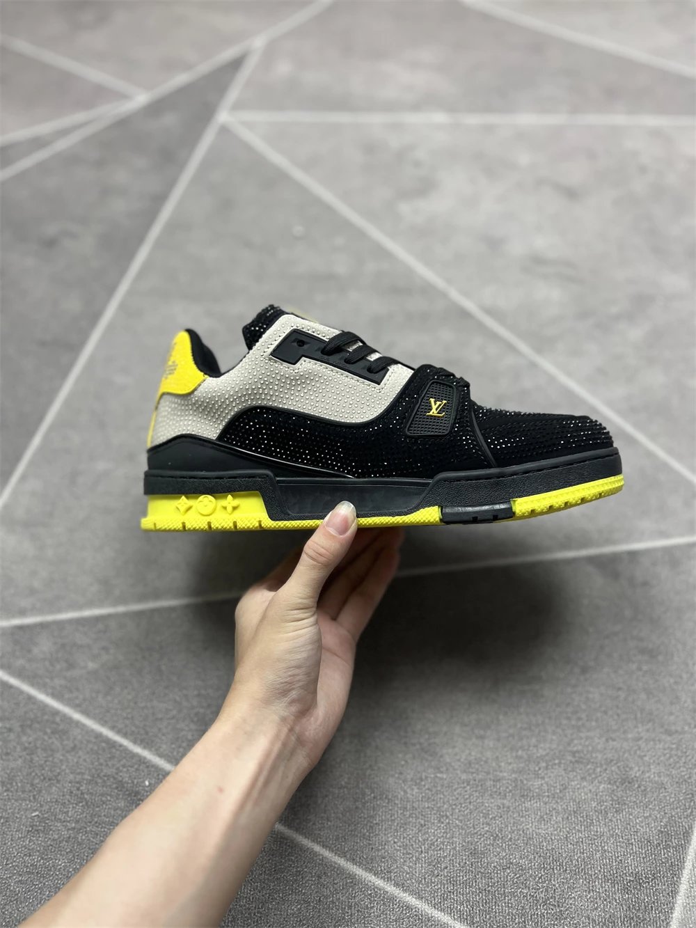 dark yellow