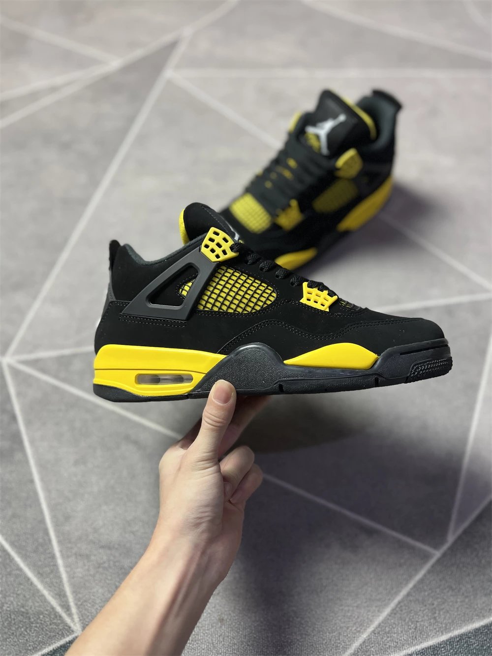 Black Yellow Thunder