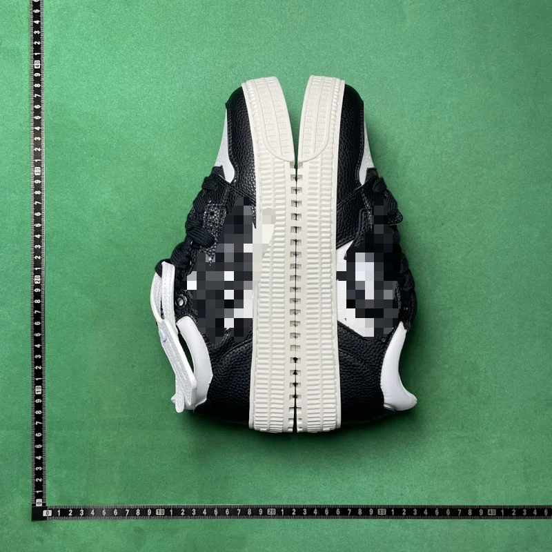 LEATHER ROUND-TOE LACE-UP LOW SNEAKERS