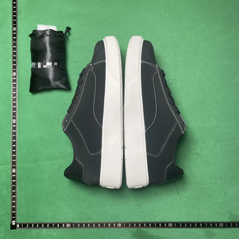 FASHION COMFORTABLE WEAR-RESISTANT LOW-TOP BOARD