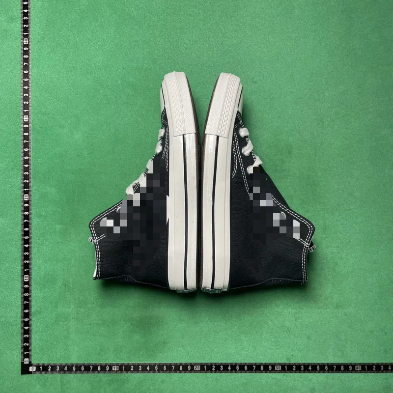 CLASSIC LIGHTWEIGHT COMFORTABLE AND DURABLE