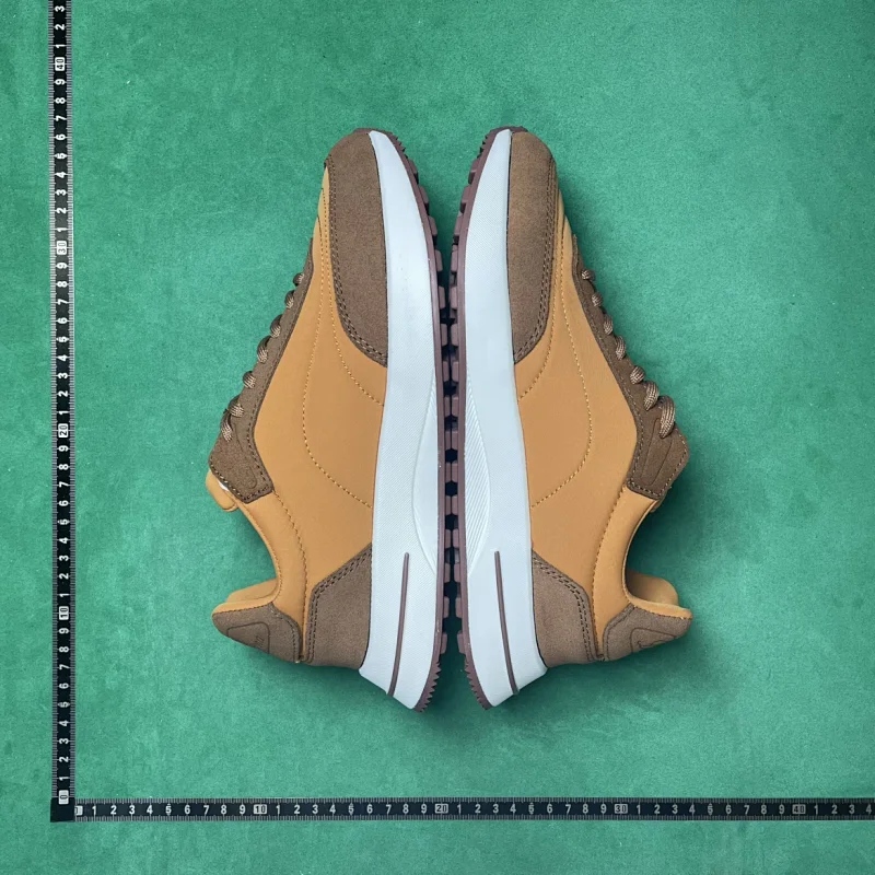 8 Number brown W 888