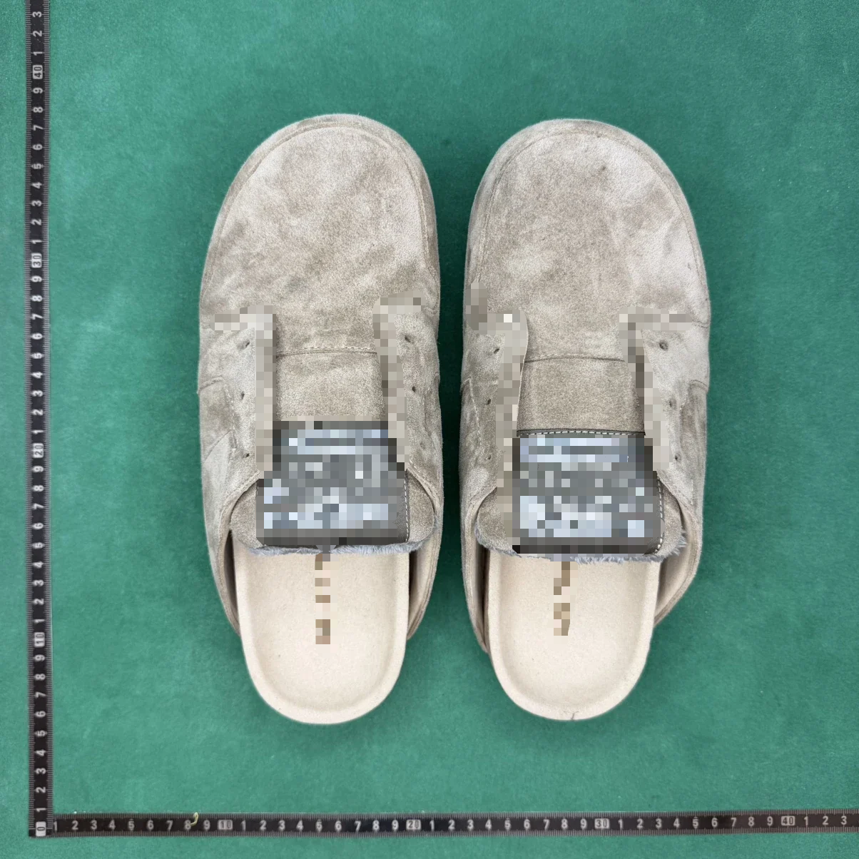 DISTRESSED SLIP-ON CLOSED-TOE SLIPPERS TT