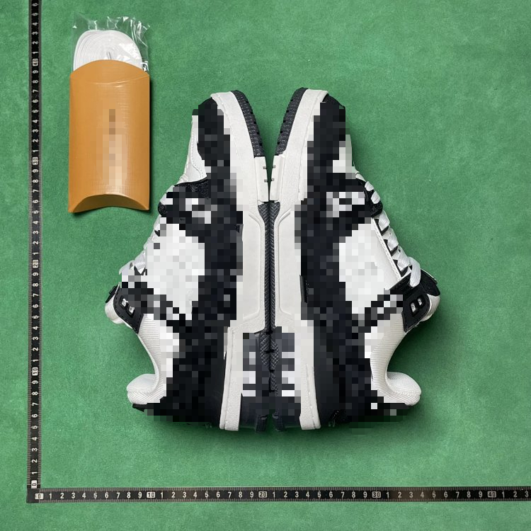 No.7 White Black 1A9JG9