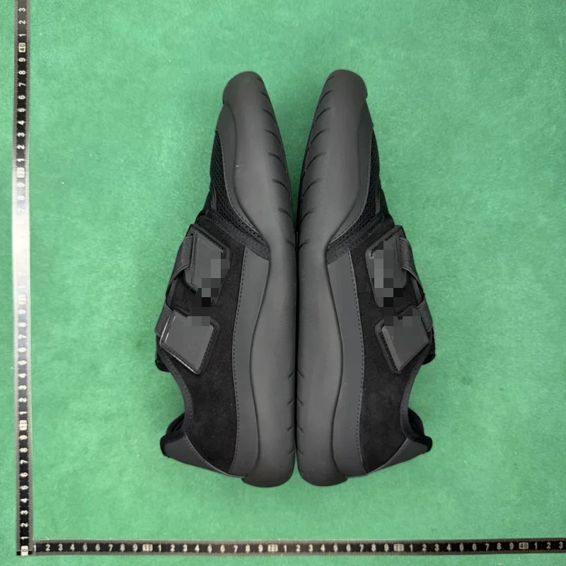 TT EDITION SIMPLE COMFORTABLE LOW-TOP