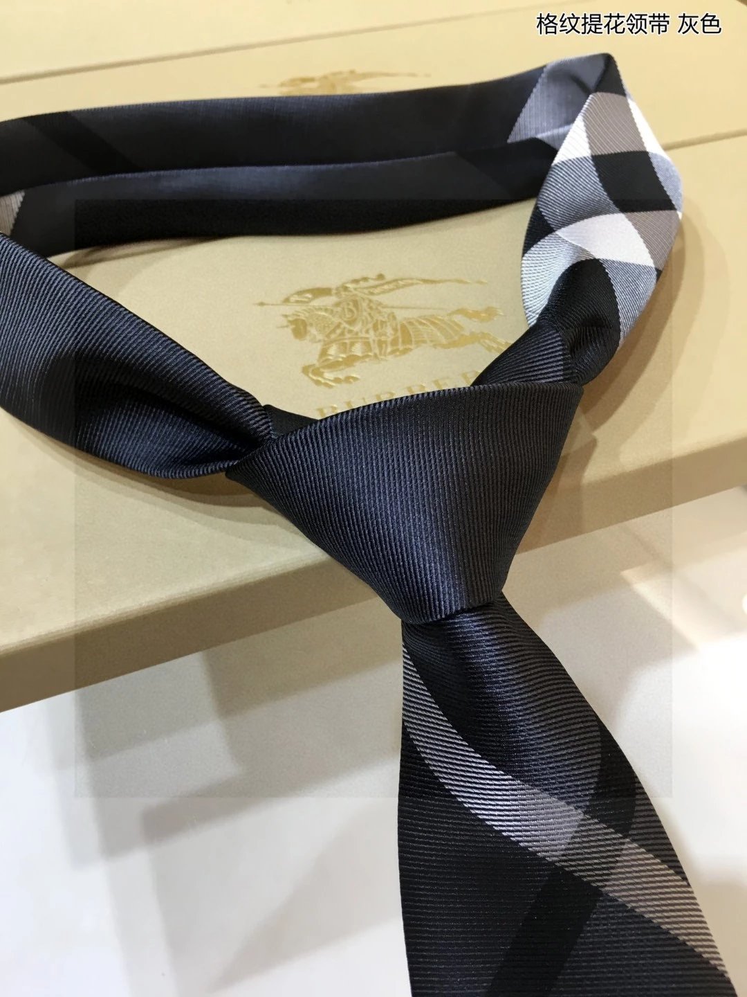 Necktie B5 11