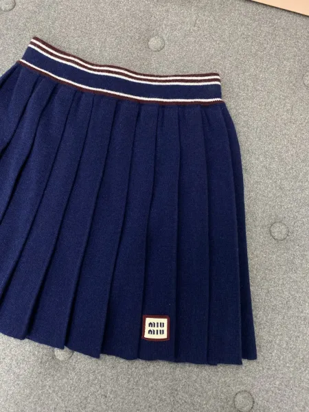 Miu Miu Pleated Knit Skirt Navy - 6