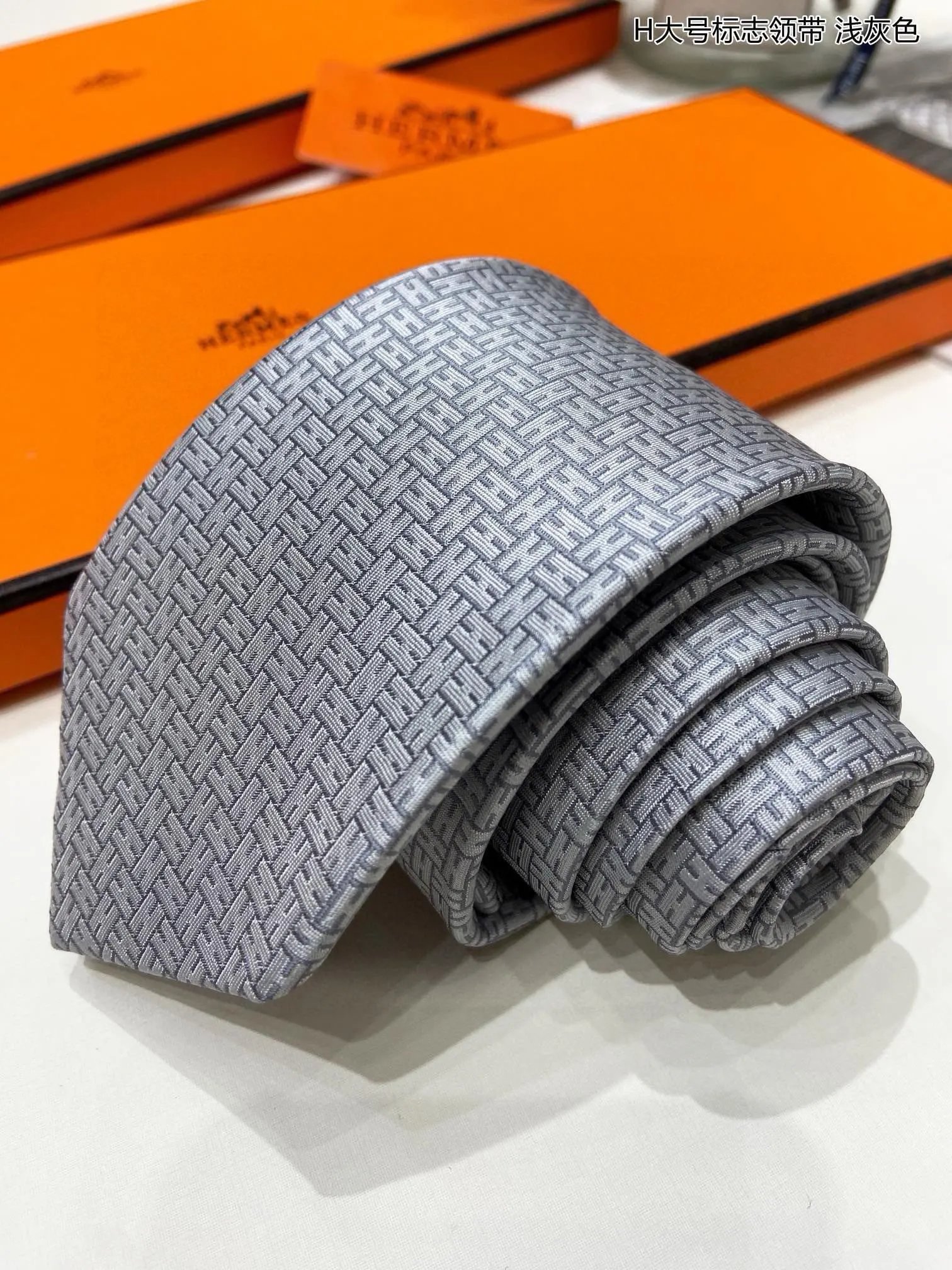 Necktie  H39  11