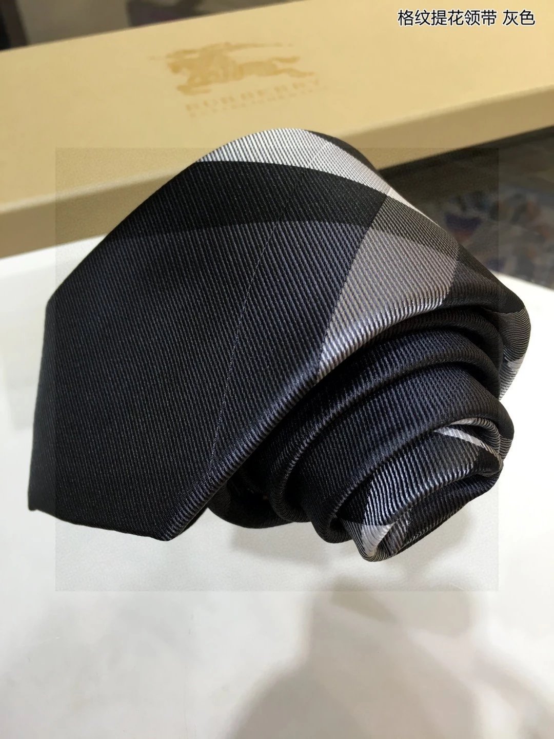 Necktie B5 8